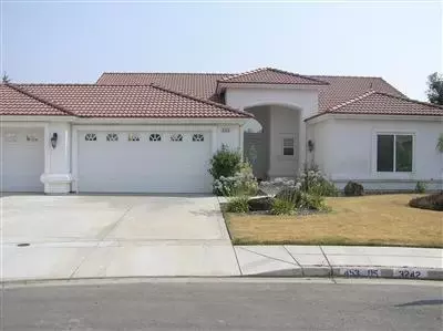 3242 Ashbury Ave, Madera, CA 93637 photo 1