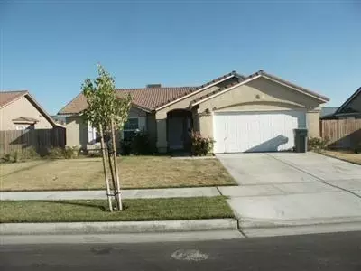 14137 W B St, Kerman, CA 93630 photo 1