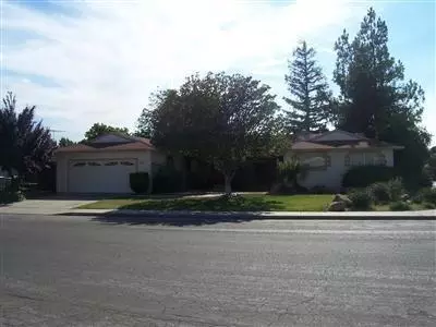922 Ezie, Clovis, CA 93611 photo 1