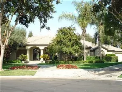3636 E Vassar Ct, Visalia, CA 93292 photo 1