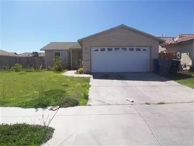 1924 Madison Dr, Madera, CA 93638 photo 1