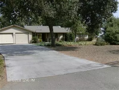 13105 18th Ave, Lemoore, CA 93245 photo 1