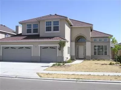 3248 Rialto Ave, Clovis, CA 93619 photo 1