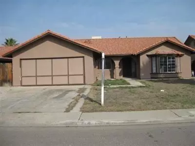 210 Valle De Paz Ave, Firebaugh, CA 93622 photo 1