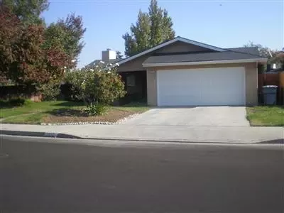 3217 Fordham Ave, Clovis, CA 93611 photo 1