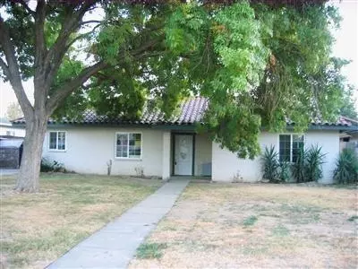 1920 W 4th St, Madera, CA 93637 photo 1
