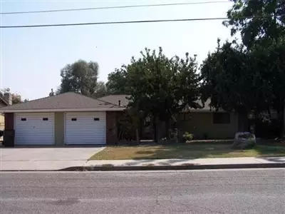 990 Sydney, Merced, CA 95341 photo 1