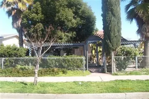 413 C St, Madera, CA 93638 photo 1
