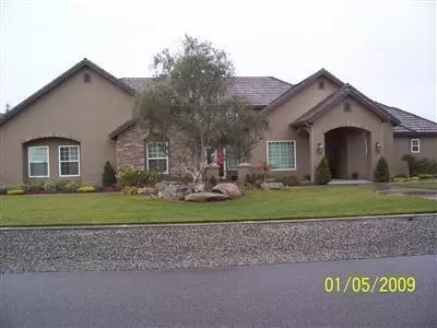 7371 N Leonard Ave, Clovis, CA 93619 photo 1
