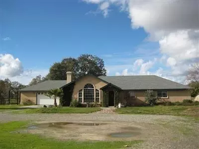 14176 Oak View Dr, Prather, CA 93651 photo 1