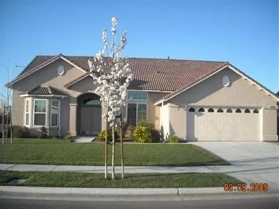 14160 W C St, Kerman, CA 93630 photo 1
