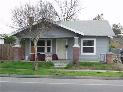 520 E Shields Ave, Fresno, CA 93704 photo 1