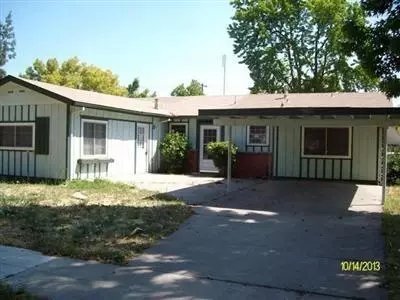 3944 E Ashlan Ave, Fresno, CA 93726 photo 1