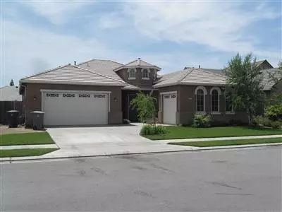 2538 Warner Ave, Clovis, CA 93611 photo 1