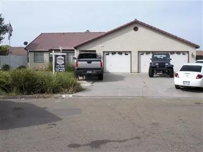 711 Cambria Ct, Lemoore, CA 93245 photo 1