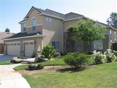 585 Greenfield Ave, Clovis, CA 93611 photo 1