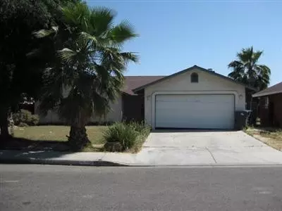 394 Strauss Ln, Madera, CA 93637 photo 1