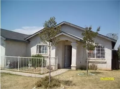 341 Elm St, Madera, CA 93638 photo 1