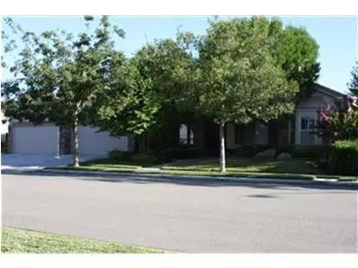 307 Goshen Ave, Clovis, CA 93611 photo 1