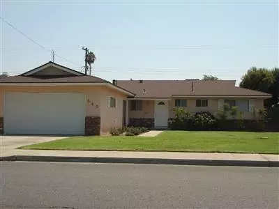 640 W Santa Ana Ave, Clovis, CA 93612 photo 1