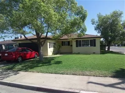 132 W Rall, Clovis, CA 93612 photo 1
