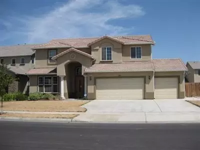 810 S Kenneth Ave, Kerman, CA 93630 photo 1