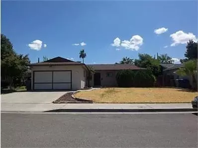166 W National Ave, Clovis, CA 93612 photo 1