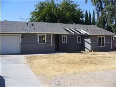 17848 Rodeo Dr, Madera, CA 93638 photo 1