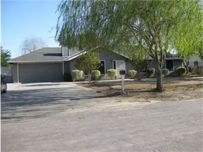 26224 Devon Way, Madera, CA 93638 photo 1