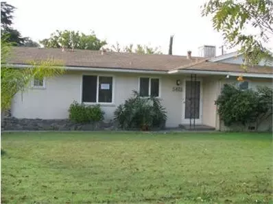 5486 E Hampton Way, Fresno, CA 93727 photo 1