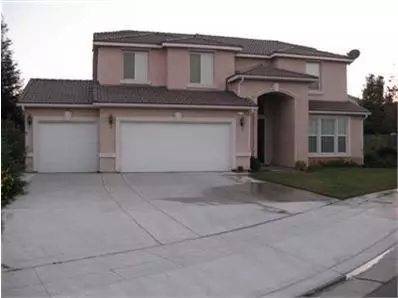 2616 Robinwood Ave, Clovis, CA 93611 photo 1