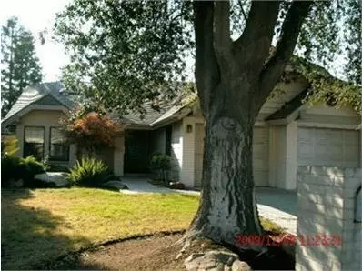 1432 Barstow Ave, Clovis, CA 93611 photo 1