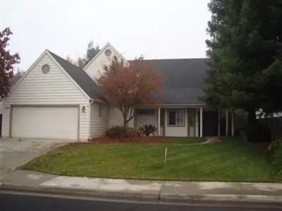 1028 N Citadel Ave, Clovis, CA 93611 photo 1