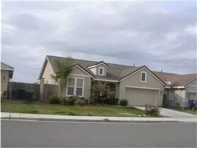 2080 Tangerine, Madera, CA 93637 photo 1