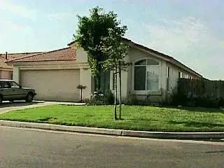 Undisclosed, Fresno, CA 93722 photo 1