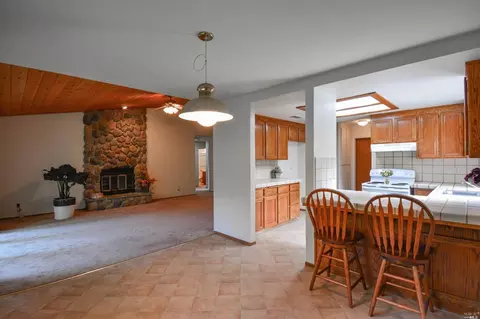 1045 Mason Ct, Dixon, CA 95620 photo 9