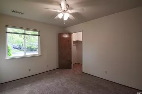 1045 Mason Ct, Dixon, CA 95620 photo 18