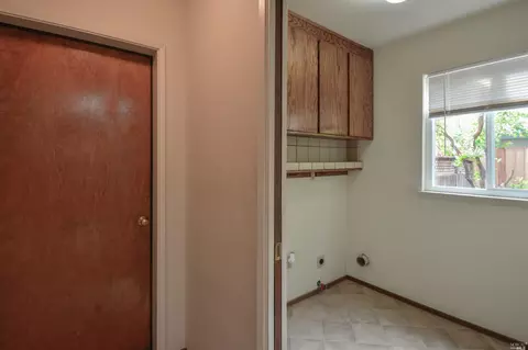 1045 Mason Ct, Dixon, CA 95620 photo 14