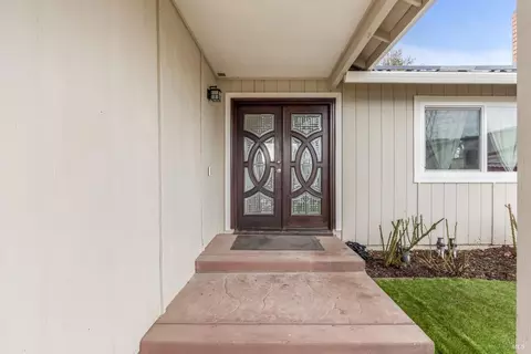 Exterior - 755 East Ct, Dixon, CA 95620 photo 7 of 13