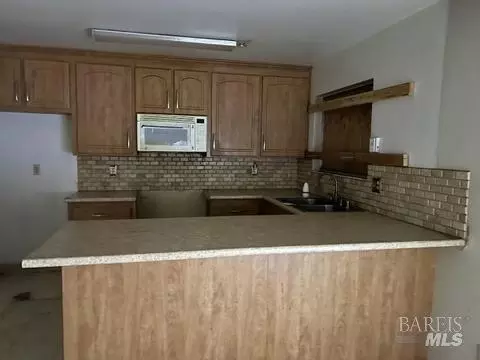 212 Evelyn Cir, Vallejo, CA 94589 photo 8