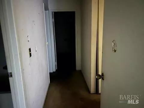 212 Evelyn Cir, Vallejo, CA 94589 photo 10