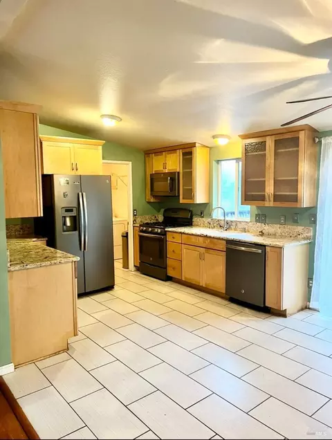 26658 Sherwood Rd, Willits, CA 95490 photo 7