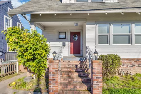 Exterior - 1218 El Dorado St, Vallejo, CA 94590 photo 4 of 12