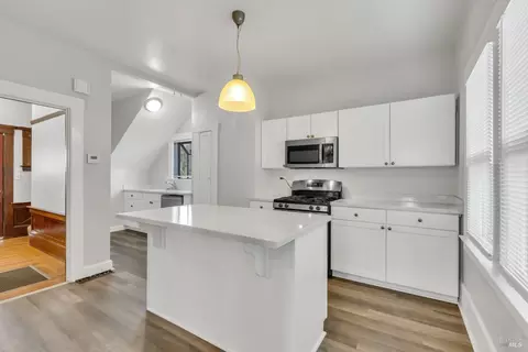 Kitchen - 1218 El Dorado St, Vallejo, CA 94590 photo 2 of 5