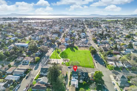View/Area - 1218 El Dorado St, Vallejo, CA 94590 photo 2 of 4