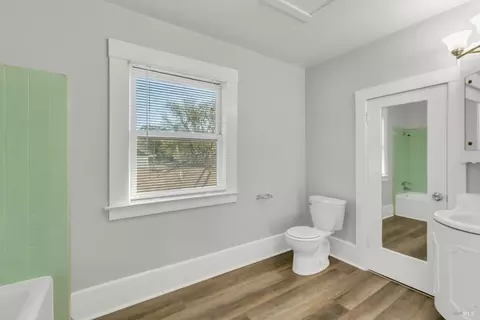 Bath - 1218 El Dorado St, Vallejo, CA 94590 photo 3 of 5