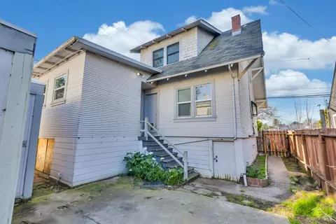 Exterior - 1218 El Dorado St, Vallejo, CA 94590 photo 8 of 12