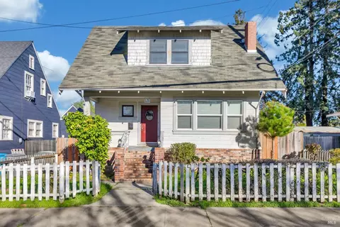 1218 El Dorado St, Vallejo, CA 94590 photo 1