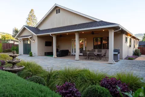 2 Thomas Ct, Novato, CA 94947 photo 2