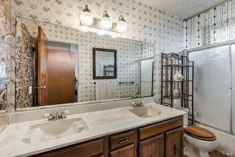 Bath - 1911 Broadway St, Vallejo, CA 94589 photo 2 of 3